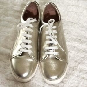 JJill gold tennis shoes size 9